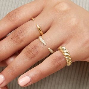 Babygold Claw Ring - 14k solid gold - size 8